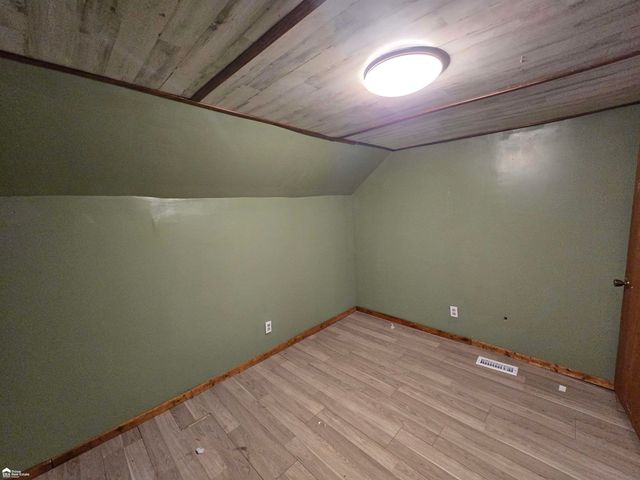 402 W Perry Street, Durand, MI 48429