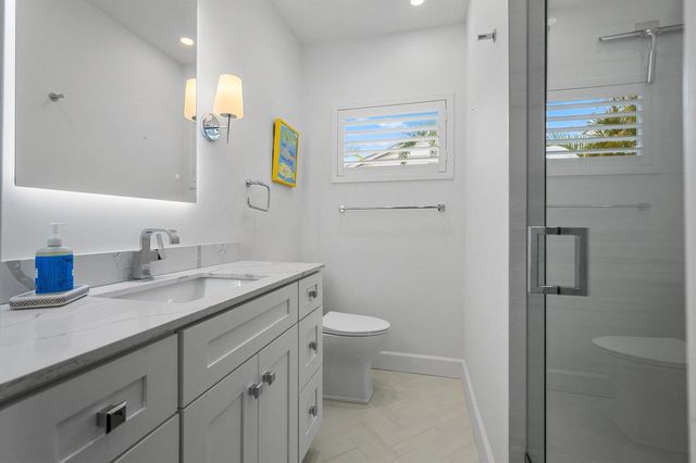 611 N Palmway, Lake Worth Beach, FL 33460