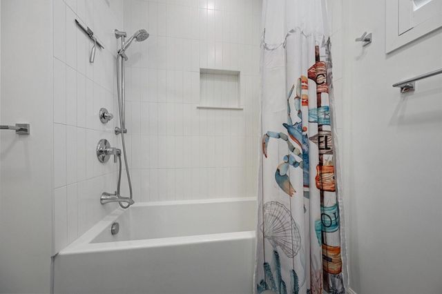 611 N Palmway, Lake Worth Beach, FL 33460
