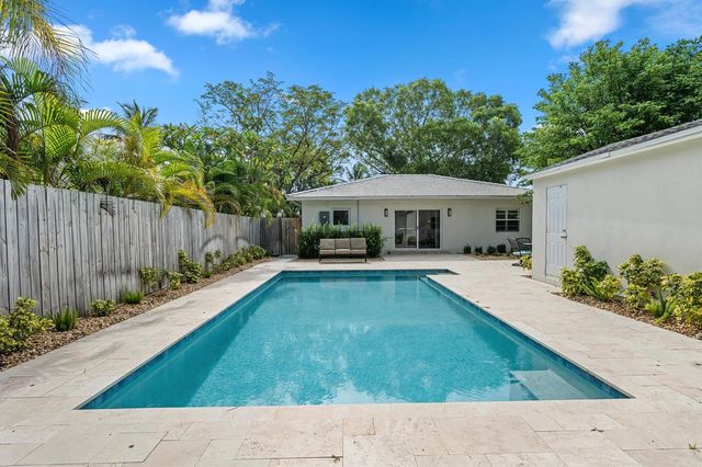 611 N Palmway, Lake Worth Beach, FL 33460