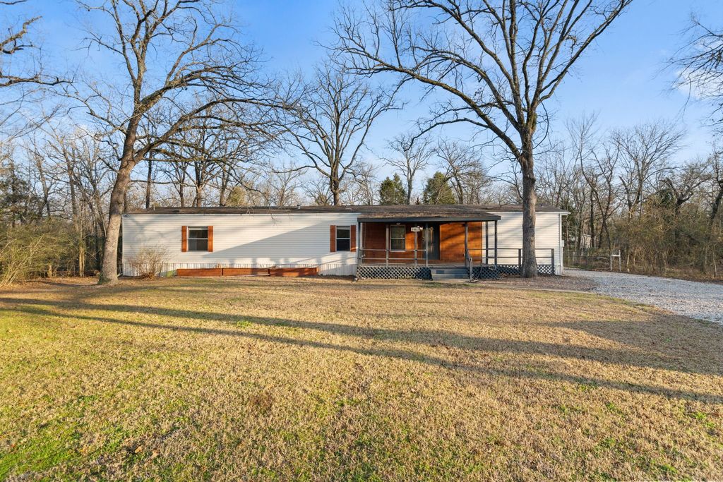 14617 San Jacinto Drive, Log Cabin, TX 75148