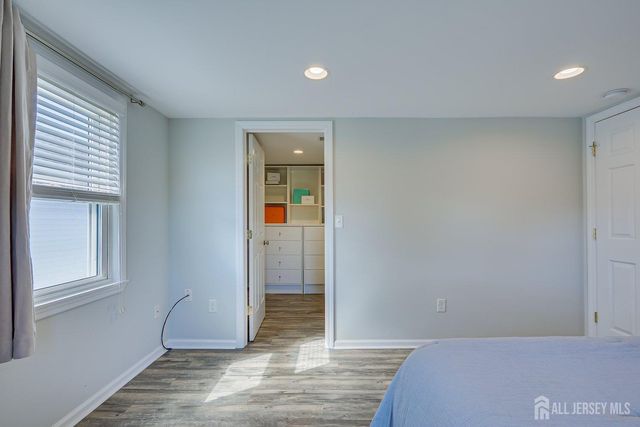 41 Lake Avenue, Metuchen, NJ 08840