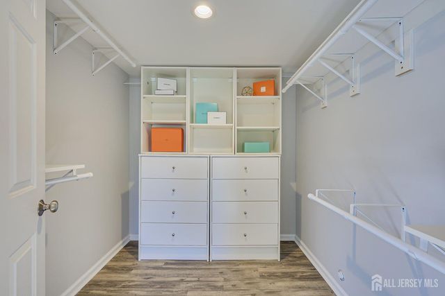 41 Lake Avenue, Metuchen, NJ 08840