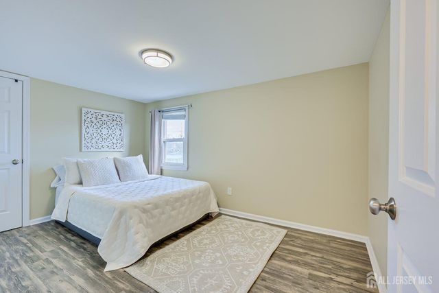 41 Lake Avenue, Metuchen, NJ 08840