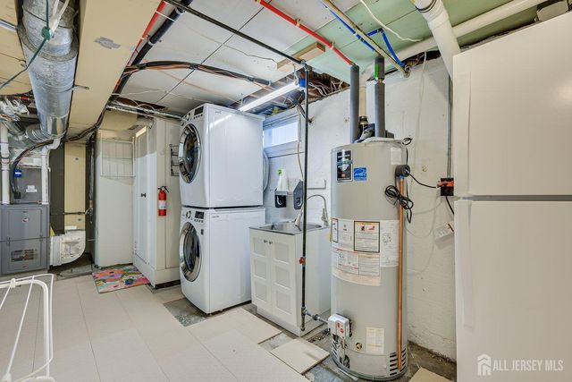 41 Lake Avenue, Metuchen, NJ 08840