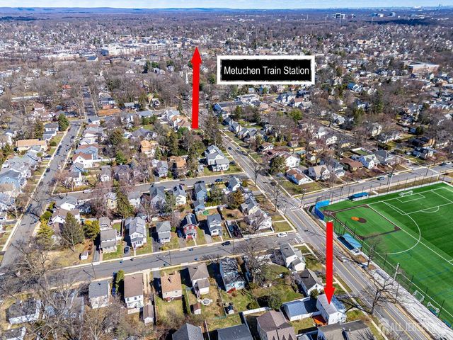 41 Lake Avenue, Metuchen, NJ 08840