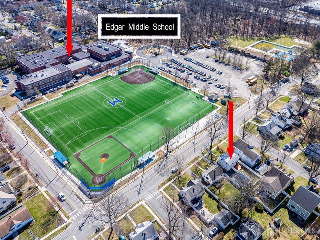 41 Lake Avenue, Metuchen, NJ 08840