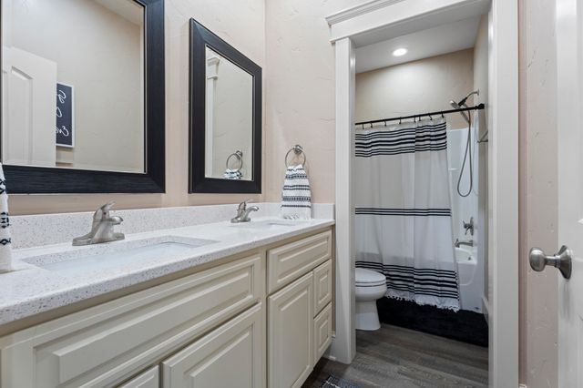 31694 S 622 Road, Grove, OK 74344