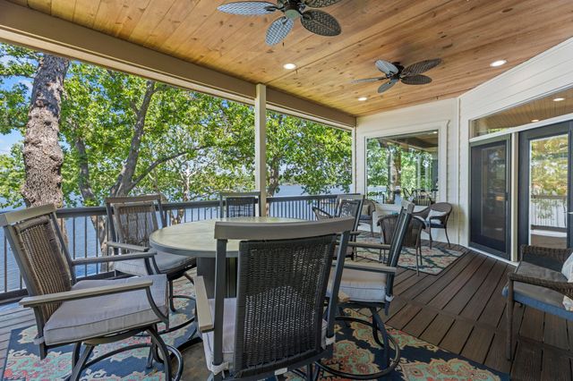 31694 S 622 Road, Grove, OK 74344