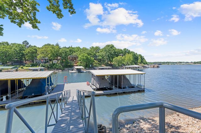 31694 S 622 Road, Grove, OK 74344