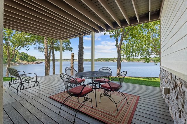 31694 S 622 Road, Grove, OK 74344