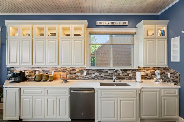 31694 S 622 Road, Grove, OK 74344