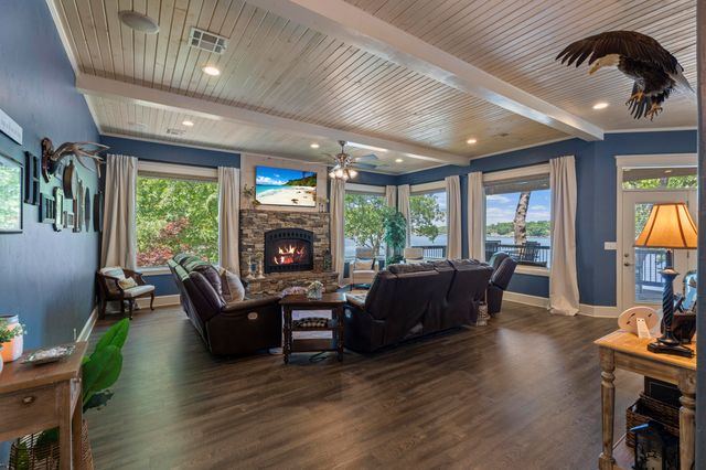 31694 S 622 Road, Grove, OK 74344