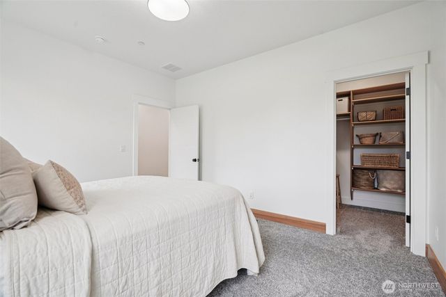 3721 NW 378th Street, La Center, WA 98629