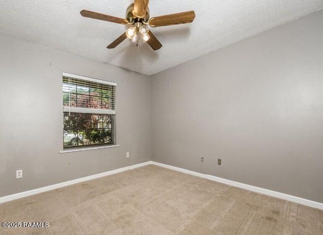 107 Village Lane, Lafayette, LA 70506