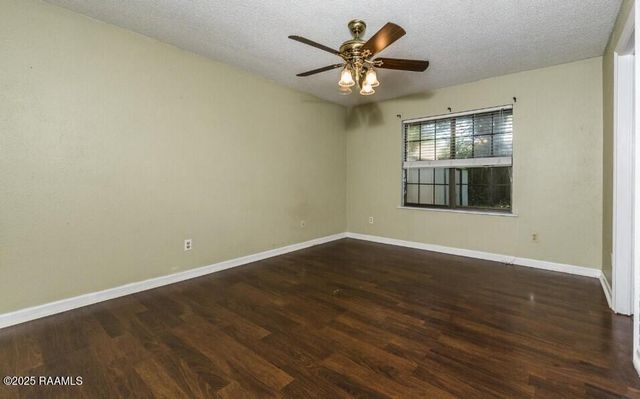 107 Village Lane, Lafayette, LA 70506