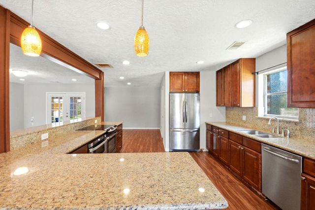 25302 Friar Lake Lane, Spring, TX 77373