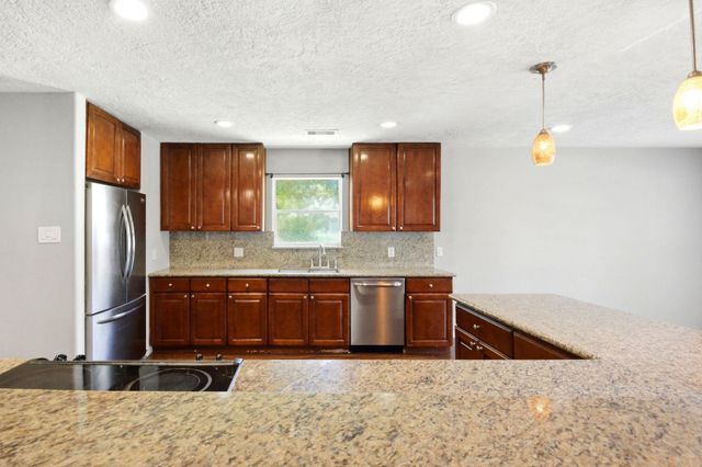 25302 Friar Lake Lane, Spring, TX 77373