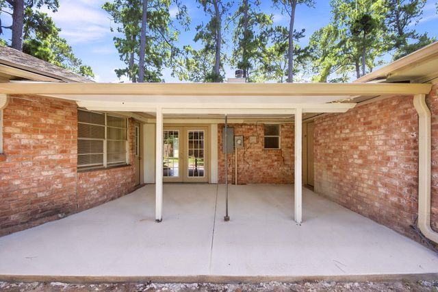 25302 Friar Lake Lane, Spring, TX 77373