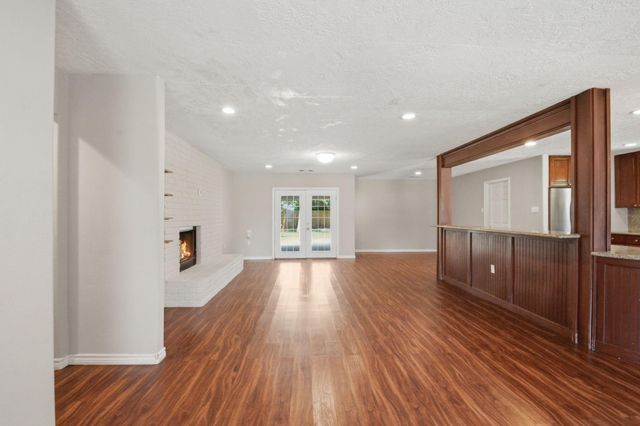 25302 Friar Lake Lane, Spring, TX 77373