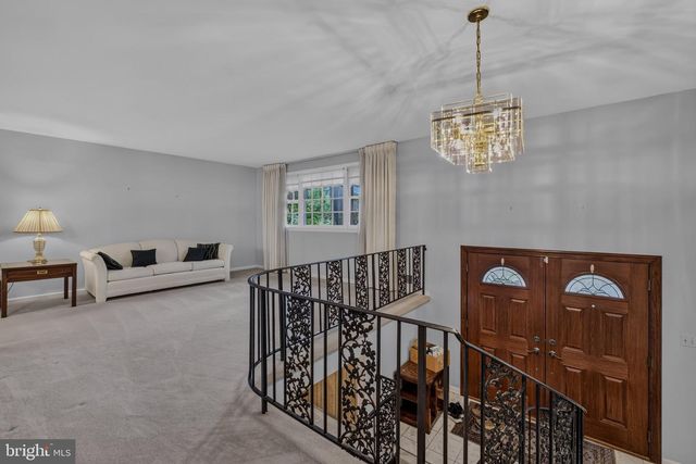 702 GLENEAGLES DR, Fort Washington, MD 20744