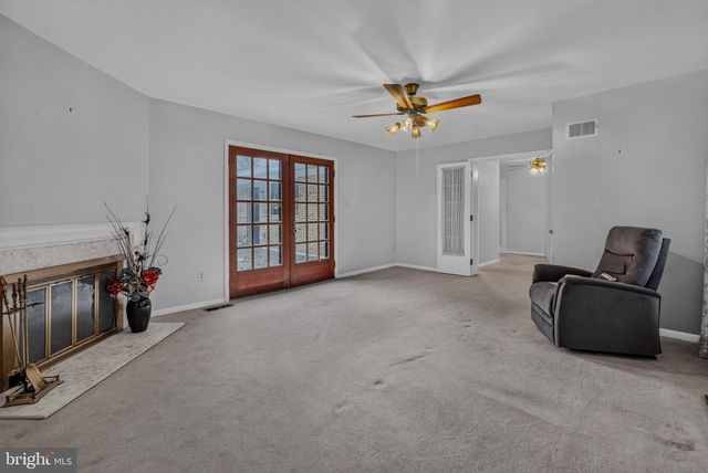 702 GLENEAGLES DR, Fort Washington, MD 20744