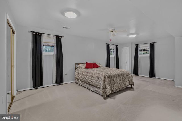 702 GLENEAGLES DR, Fort Washington, MD 20744