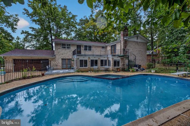 702 GLENEAGLES DR, Fort Washington, MD 20744