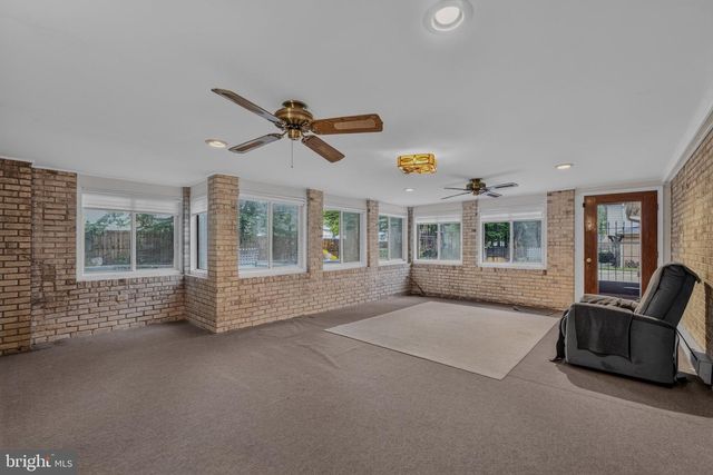 702 GLENEAGLES DR, Fort Washington, MD 20744