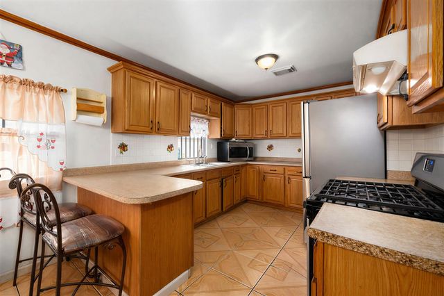 2610 Lynnfield Street, Houston, TX 77093