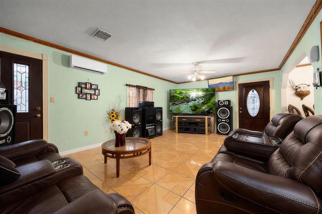 2610 Lynnfield Street, Houston, TX 77093