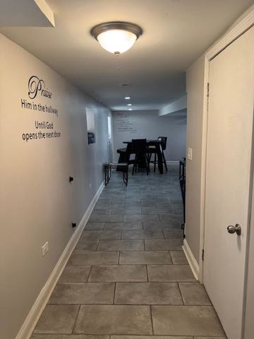 9043 S Ellis Avenue, Chicago, IL 60619