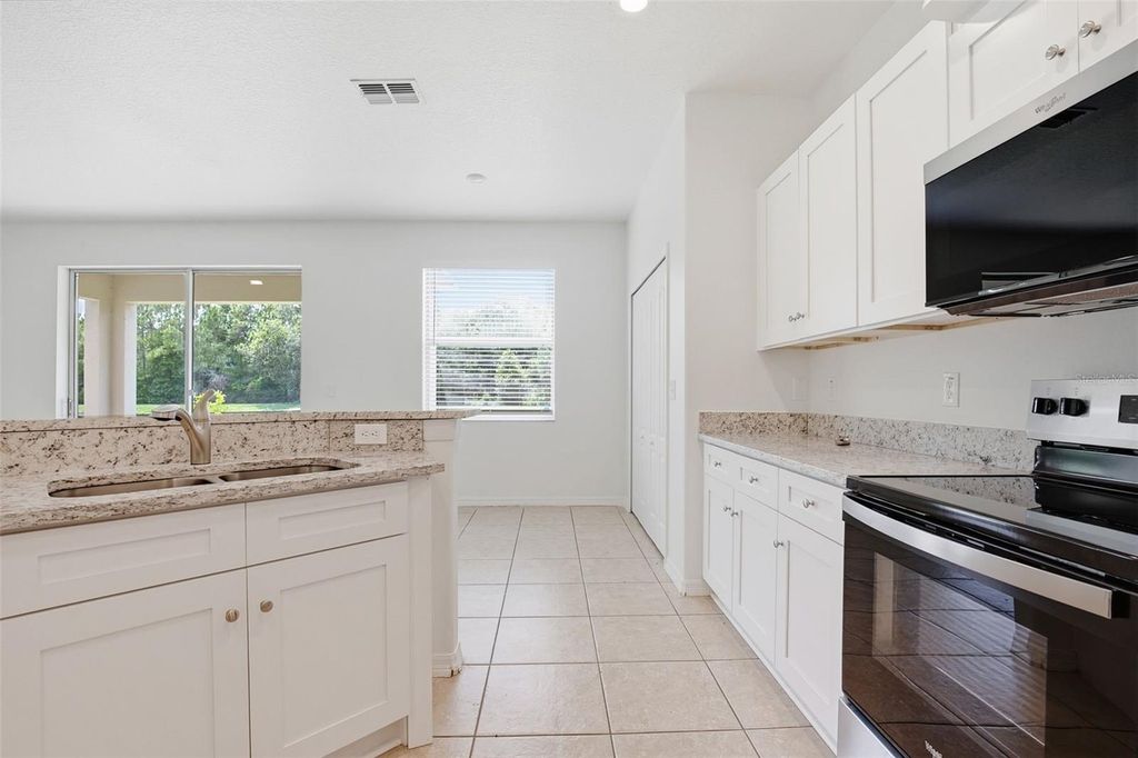 Image 18 of property listing at 20506 CAROLINA CHERRY COURT, Tampa, FL 33647