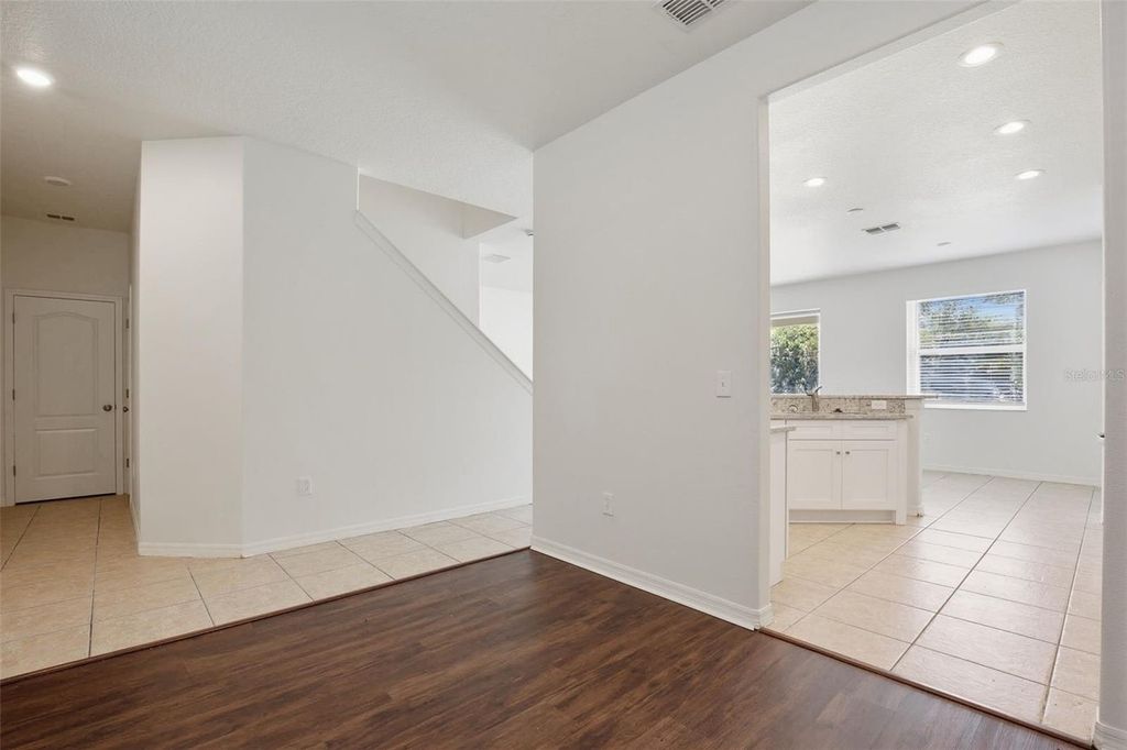 Image 9 of property listing at 20506 CAROLINA CHERRY COURT, Tampa, FL 33647
