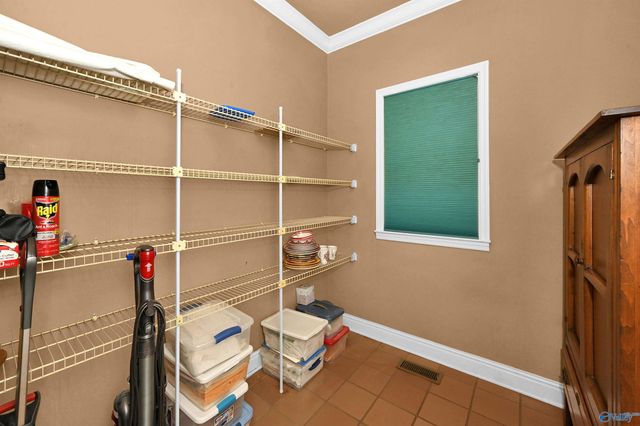 2642 College Street, Courtland, AL 35618