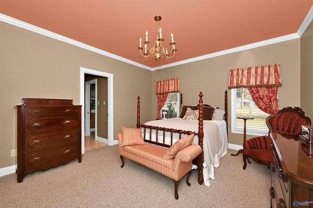 2642 College Street, Courtland, AL 35618