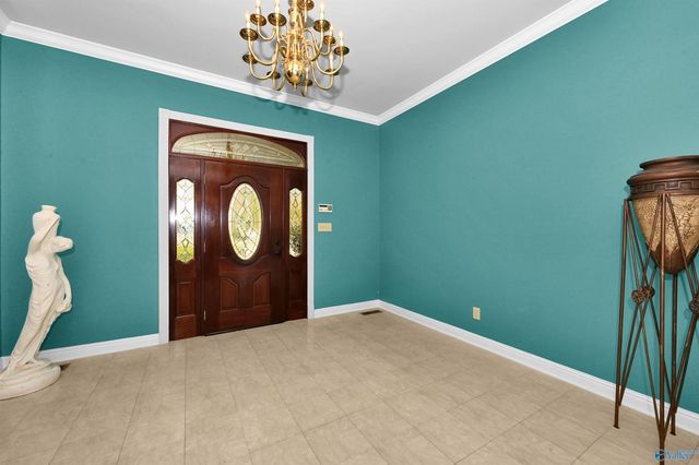 2642 College Street, Courtland, AL 35618