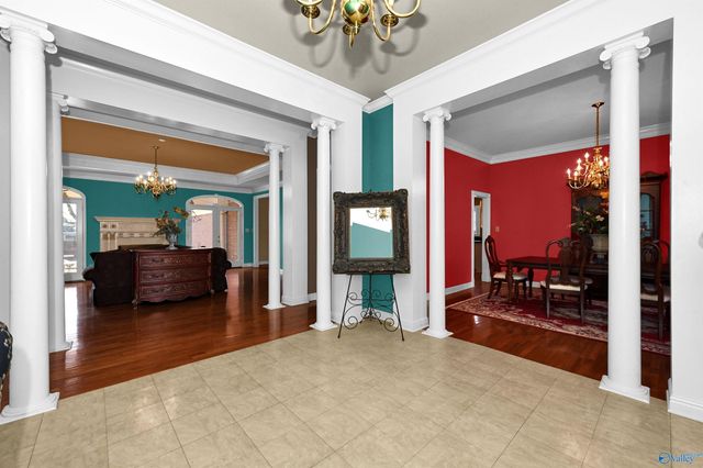 2642 College Street, Courtland, AL 35618