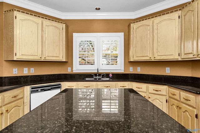 2642 College Street, Courtland, AL 35618