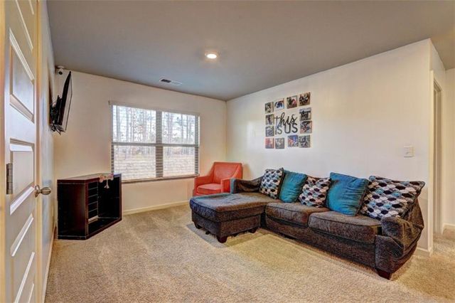 3670 Lilly Brook Drive, Loganville, GA 30052