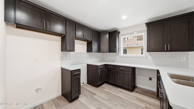 3321 ALMEDA Street, Jacksonville, FL 32209