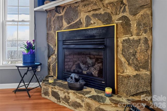 120 Mountain Mist Lane, Waynesville, NC 28785