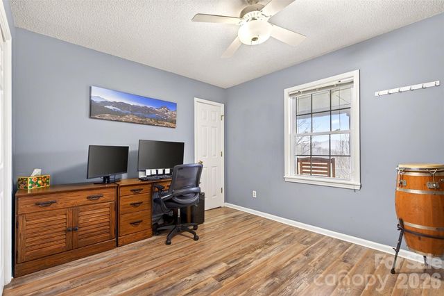 120 Mountain Mist Lane, Waynesville, NC 28785