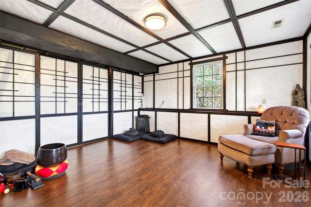 120 Mountain Mist Lane, Waynesville, NC 28785