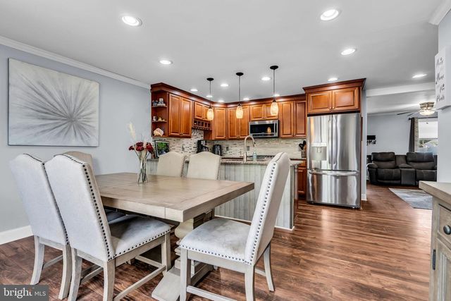 49 ILLINOIS AVE, Waretown, NJ 08758