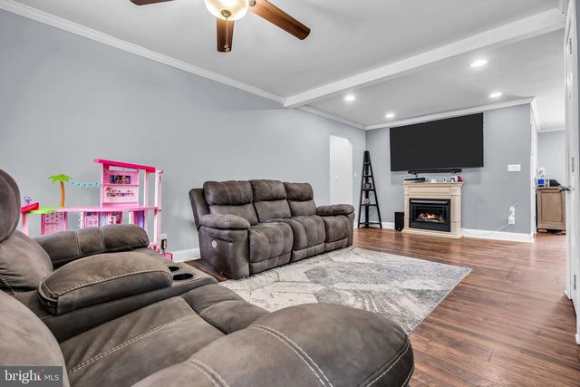 49 ILLINOIS AVE, Waretown, NJ 08758