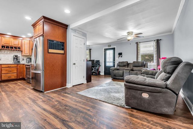49 ILLINOIS AVE, Waretown, NJ 08758