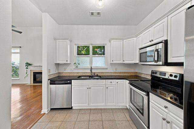 421 Normandy Cir, Nashville, TN 37209