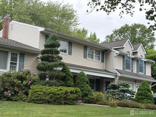 19 Annette Drive, Edison, NJ 08820