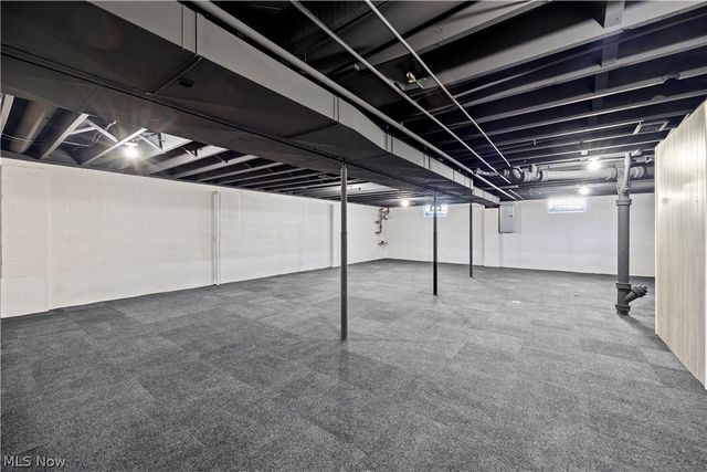 105 N Woodhill Drive, Amherst, OH 44001